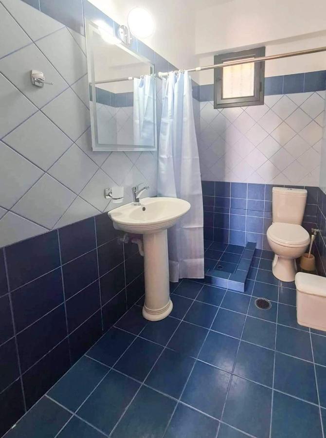 Apartament Dina's *