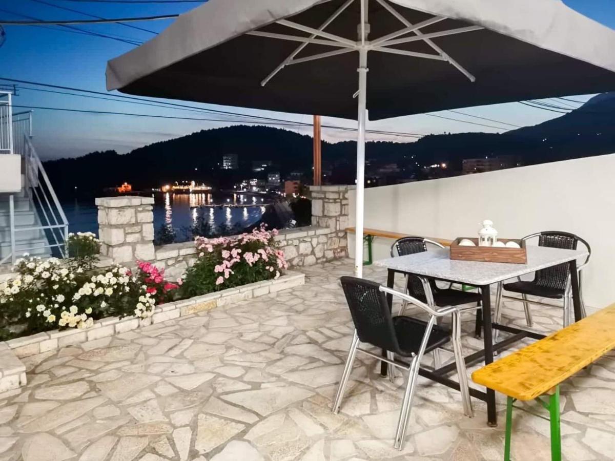 Dina's Apartament Himara
